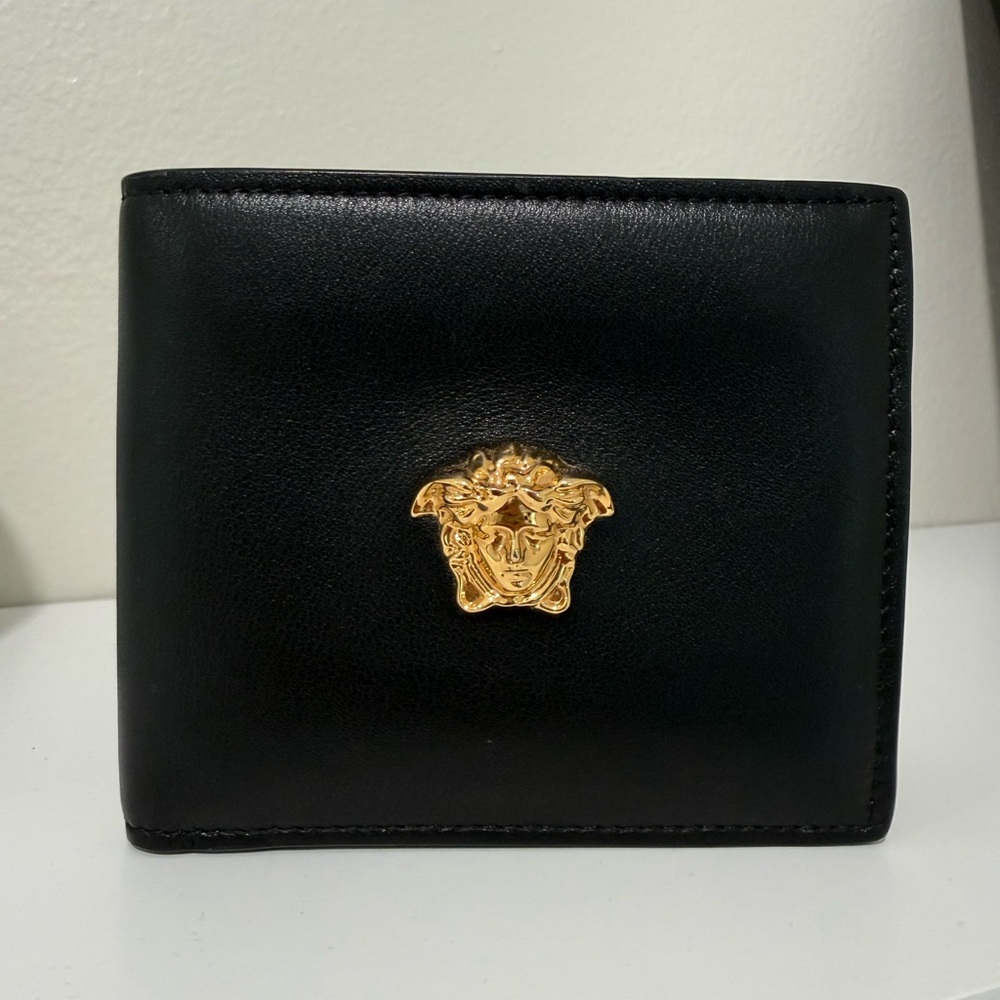 Versace Black Wallet with Gold Medusa Emblem. Like New - Picture 4 of 7